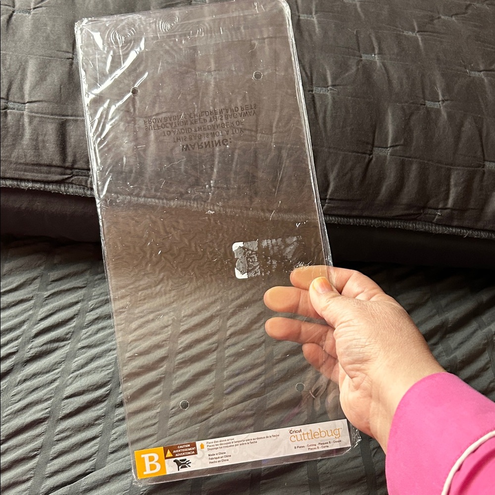 New Cricut Cuttlebug Transparent long B cutting Plate for die cutting scrapbooks